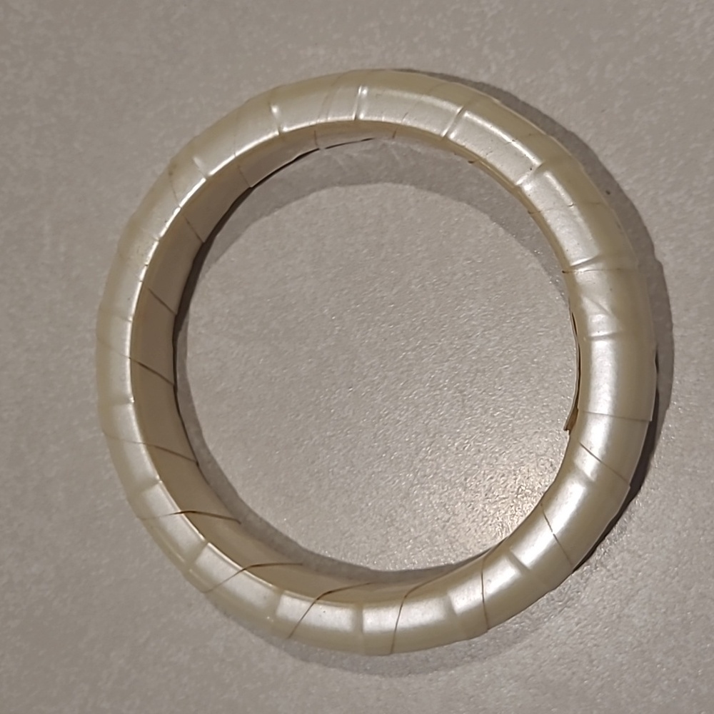 VINTAGE Wrapped Acrylic Bangle